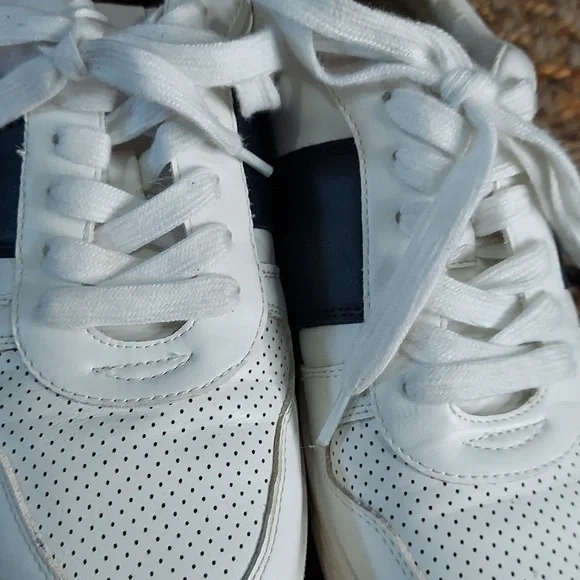 Strauss + Ramm Low Top Lace Up Sneaker/Tennis Shoe - Picture 3 of 10